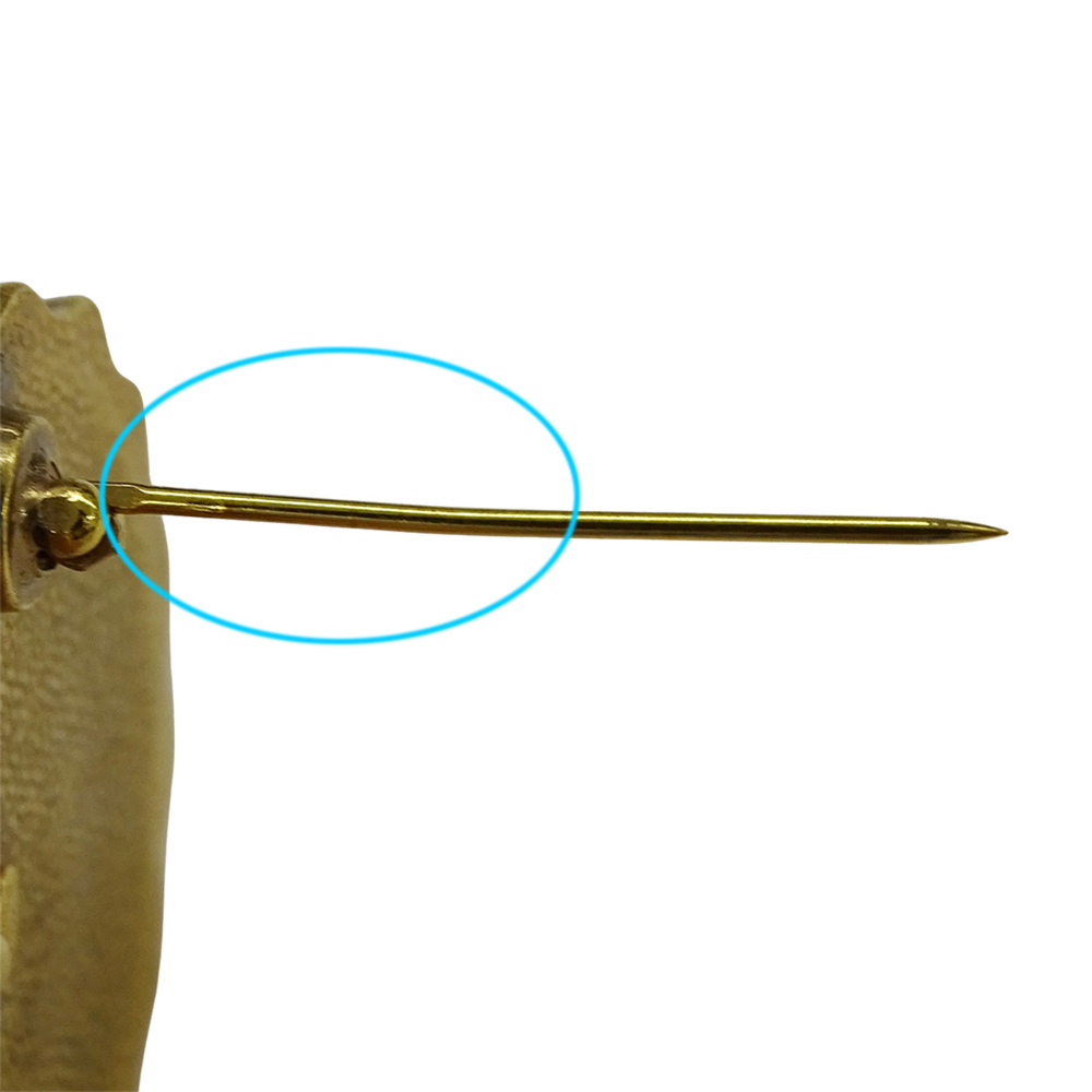 CHANEL Authentic Vintage Gold Brooch - Picture 6 of 8